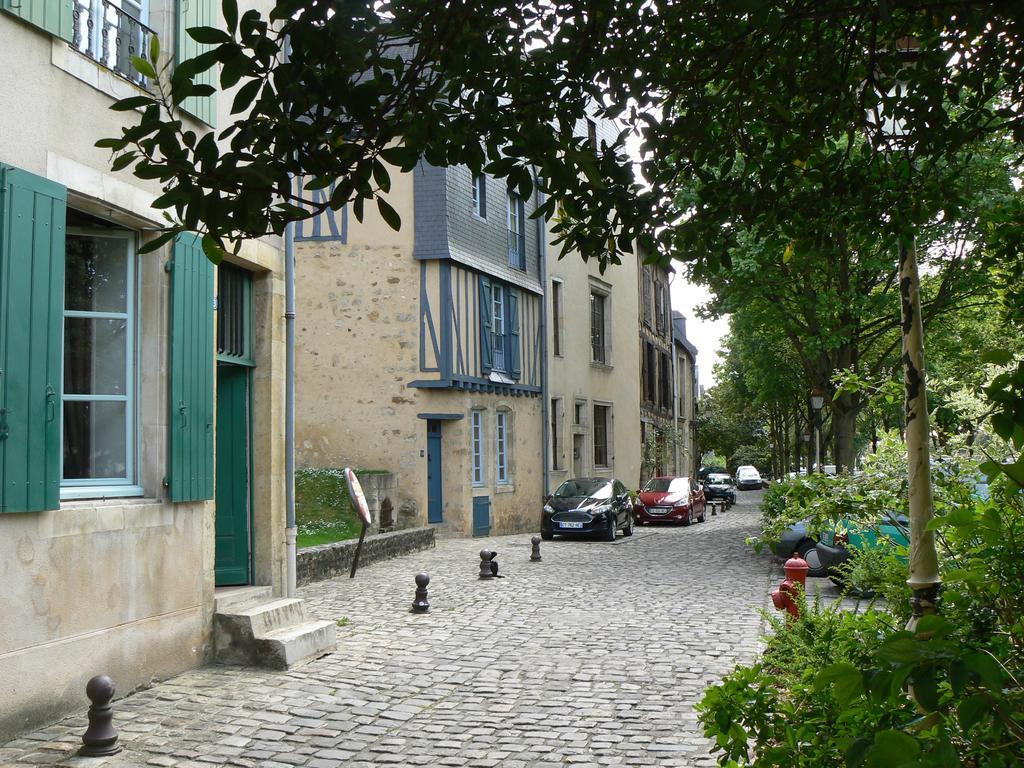 Logis Louisblanc, Muraille Romaine, Lit Queen-Size, Centre Ville Le Mans Zewnętrze zdjęcie